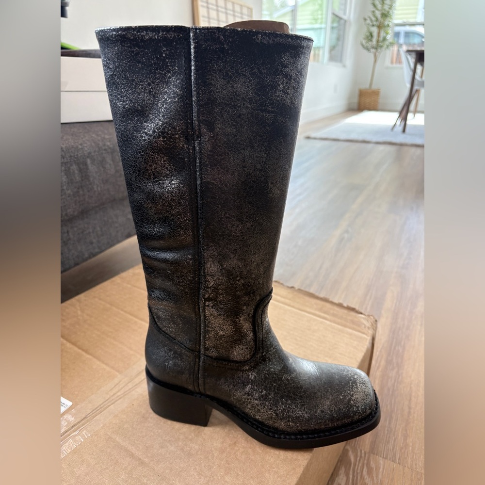Frye Antique Silver Leather Heeled Boots - Picture 4 of 7